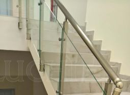 Комбинирани парапети за стълби