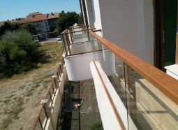 Комбинирани парапети
