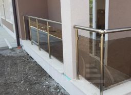 Комбинирани парапети