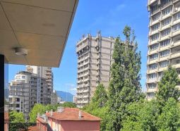 Стъклени парапети