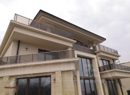 Комбинирани парапети