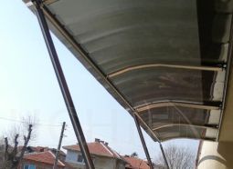 Поликарбонатни козирки и навеси